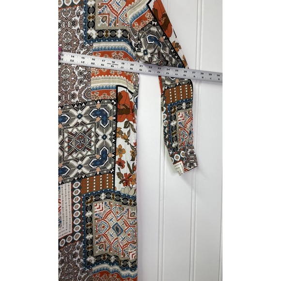 GIMMICKS MIXED MEDIA KIMONO IN SILKY FLORAL PATCHWORK SIZE SMALL - Picture 10 of 12